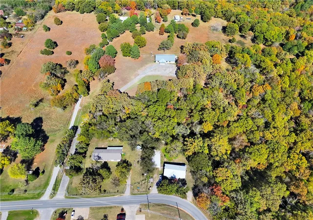 Photo 3 of House for sale at 1390 N Legion Dr, Tahlequah, OK 74464 | MLS# 1326291 | Listing updated on 2026-04-15