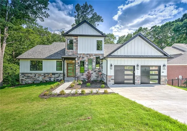 Photo 3 of Land for sale at 203 Lasalle Dr, Bentonville, AR 72712 | MLS# 1326558 | Listing updated on 2026-04-16