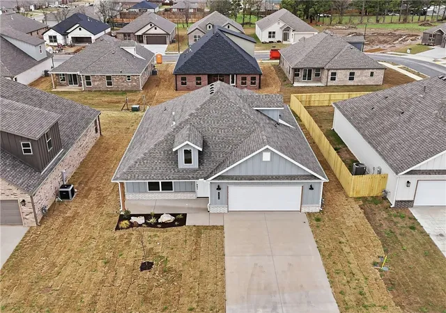 4th image of 2306 Presley St, Siloam Springs, AR 72761 | MLS# 1326630
