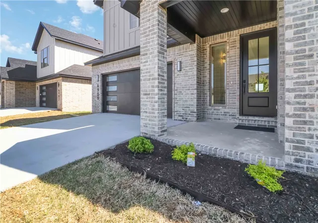 Homes for sale in Bentonville, AR | 6909 Sw Basswood Ave, Bentonville, AR 72713 | MLS# 1326888