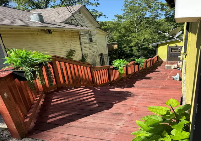 3rd image of 8 Linwood Ave, Eureka Springs, AR 72632 | MLS# 1326752