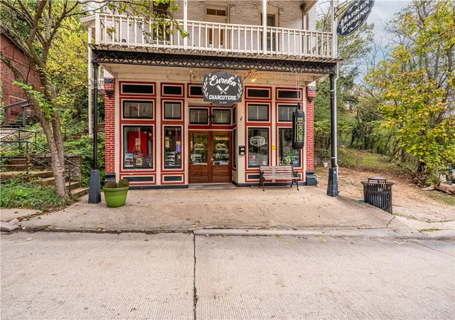 37th image of 50 Main St, Eureka Springs, AR 72632 | MLS# 1327236