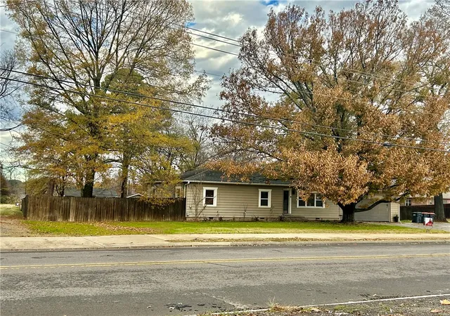 Photo 33 of Single family home for sale at 2502 W 12th St, Russellville, AR 72801 | MLS# 1327245 | Listing updated on 2026-08-31