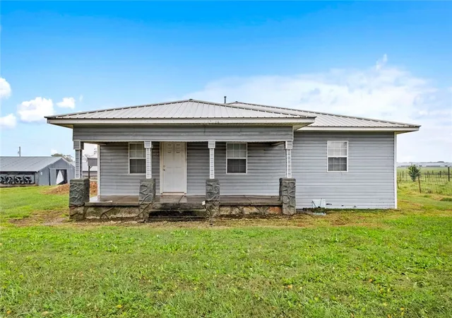 Photo 2 of Single family home for sale at 15165 Peterson Rd, Gentry, AR 72734 | MLS# 1327401 | Listing updated on 2026-06-24
