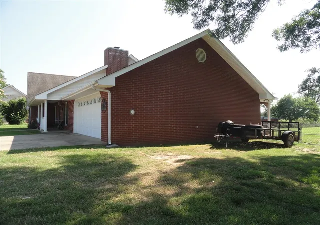 4th image of 205 Westwood, Marshall, AR 72650 | MLS# 1327463