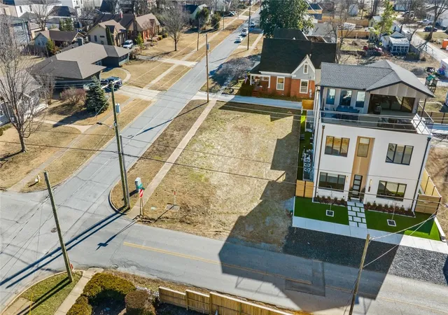 Homes for sale in Bentonville, AR | Lot 30 Sw 2nd St, Bentonville, AR 72712 | MLS# 1327340