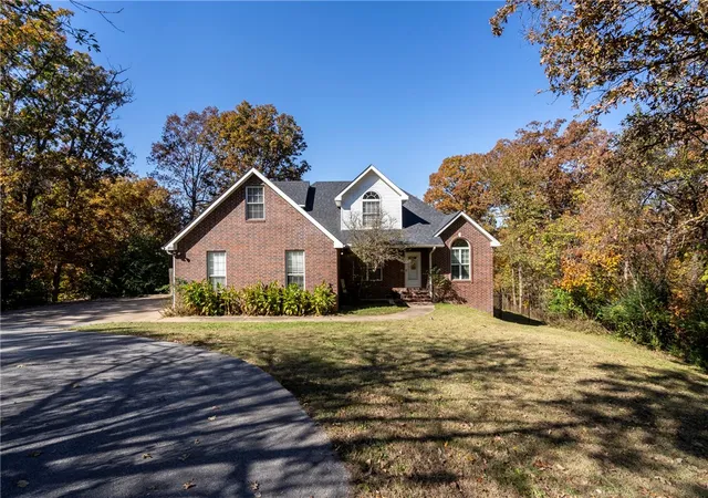 2nd image of 3902 Short Ln, Siloam Springs, AR 72761 | MLS# 1327482