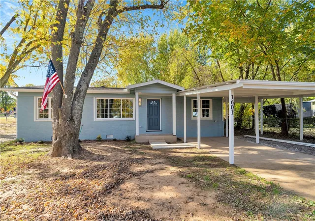 Homes for sale in Lincoln, AR | 1601 Central Ave, Lincoln, AR 72744 | MLS# 1328162