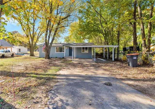 Homes for sale in Lincoln, AR | 1601 Central Ave, Lincoln, AR 72744 | MLS# 1328162