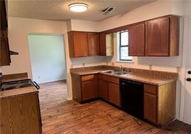 3rd image of 2700 Mcmillan Dr, Springdale, AR 72762 | MLS# 1328477