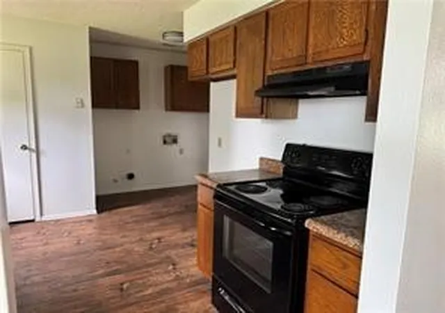 4th image of 2700 Mcmillan Dr, Springdale, AR 72762 | MLS# 1328477