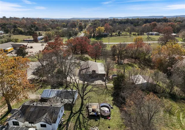 Photo 3 of Single family home for sale at 1502 N Springfield St, Berryville, AR 72616 | MLS# 1328019 | Listing updated on 2026-07-27