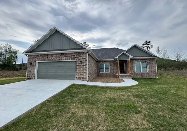 Homes for sale in Russellville, AR | 35 Rachel Cir, Russellville, AR 72802 | MLS# 1328707