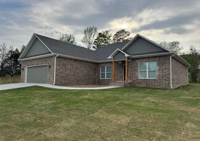 Homes for sale in Russellville, AR | 35 Rachel Cir, Russellville, AR 72802 | MLS# 1328707
