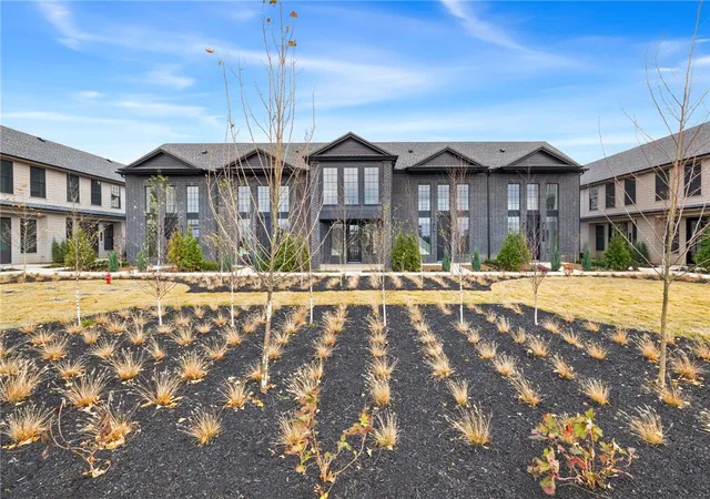 2nd image of 4613 S 47th St, Rogers, AR 72758 | MLS# 1329106