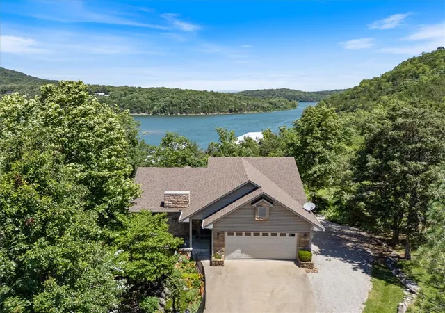 1st image of 7 Larkspur Ln, Holiday Island, AR 72631 | MLS# 1329271