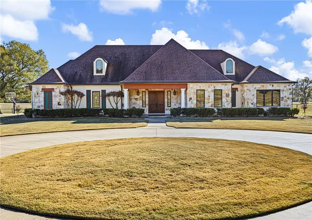 1st image of 2365 W Gum Log Rd, Russellville, AR 72802 | MLS# 1329394