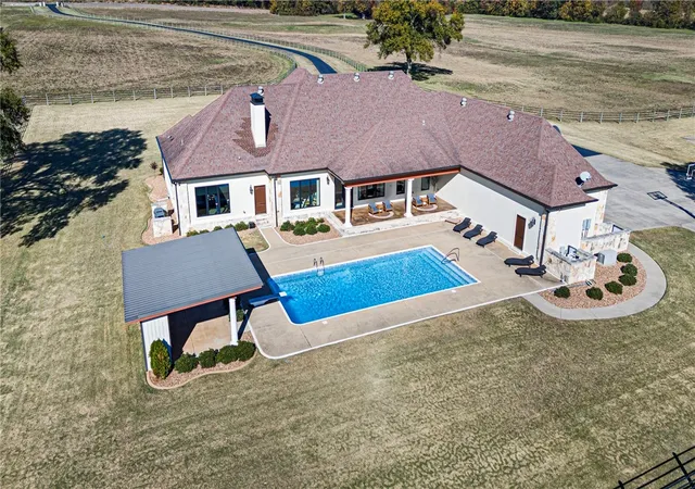 3rd image of 2365 W Gum Log Rd, Russellville, AR 72802 | MLS# 1329394