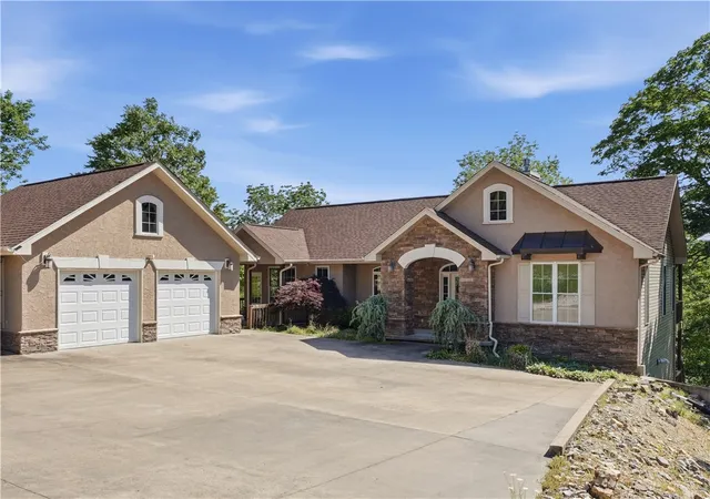 4th image of 21 White River Ln, Holiday Island, AR 72631 | MLS# 1329726
