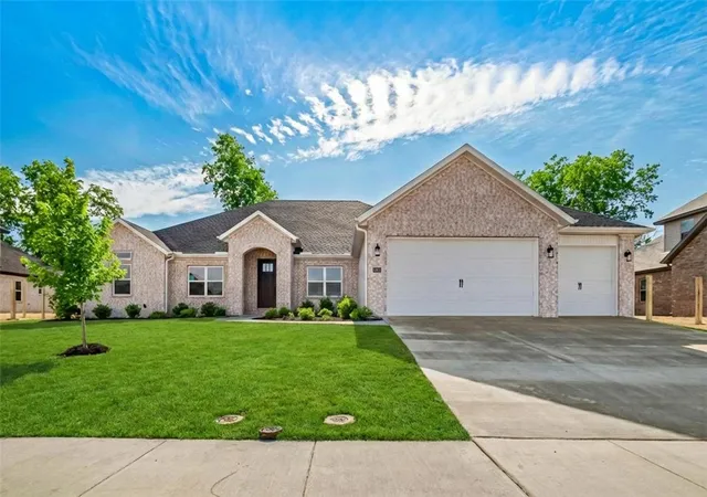 1st image of 1311 Greyback Ln, Centerton, AR 72719 | MLS# 1329656