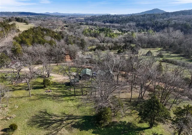 Homes for sale in Eureka Springs, AR | 2128 County Road 329, Eureka Springs, AR 72632 | MLS# 1329972