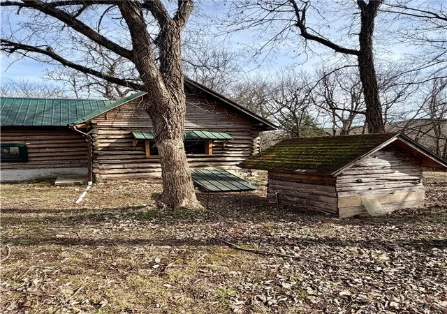 Homes for sale in Eureka Springs, AR | 2128 County Road 329, Eureka Springs, AR 72632 | MLS# 1329972