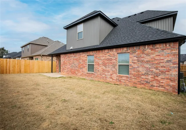 Homes for sale in Bentonville, AR | 7301 Sw Basswood Ave, Bentonville, AR 72713 | MLS# 1330262