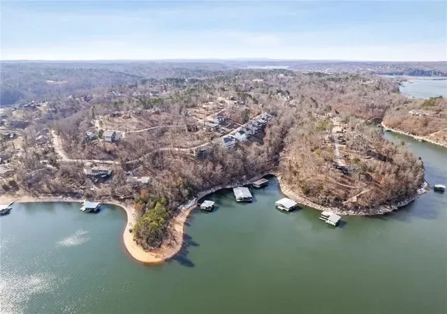 2nd image of 38 Riviera Dr, Rogers, AR 72756 | MLS# 1330319