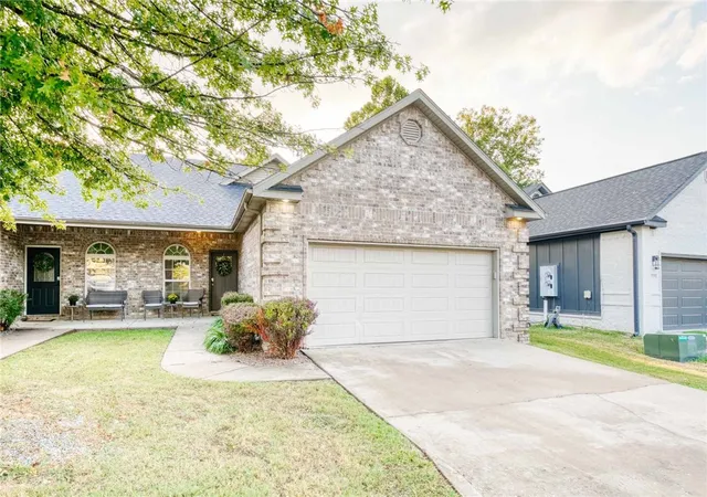 1st image of 1515 / 1517 Belle Royal Ct, Bentonville, AR 72712 | MLS# 1330381