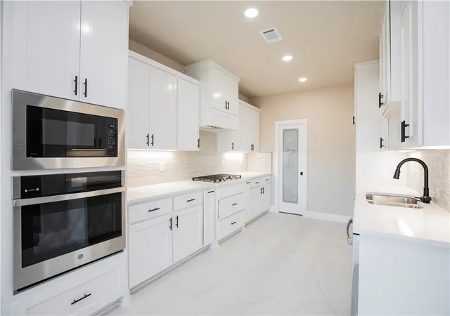 Photo 3 of Sale Pending at 6804 Sw Basswood Ave, Bentonville, AR 72713 | MLS# 1330466 | Listing updated on 2026-06-09
