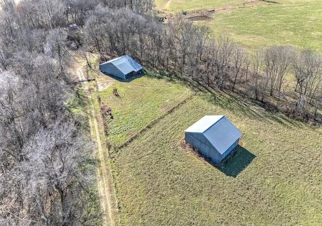 Photo 4 of House for sale at 12537 N Ar 43 Hwy, Maysville, AR 72747 | MLS# 1330512 | Listing updated on 2026-07-21