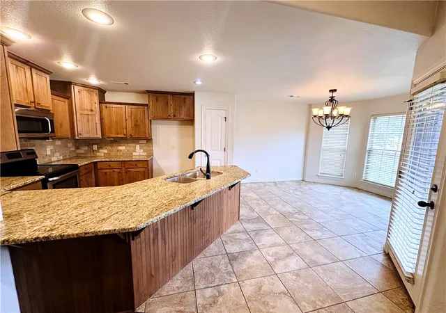 4th image of 208 Cowans, Lowell, AR 72745 | MLS# 1330653