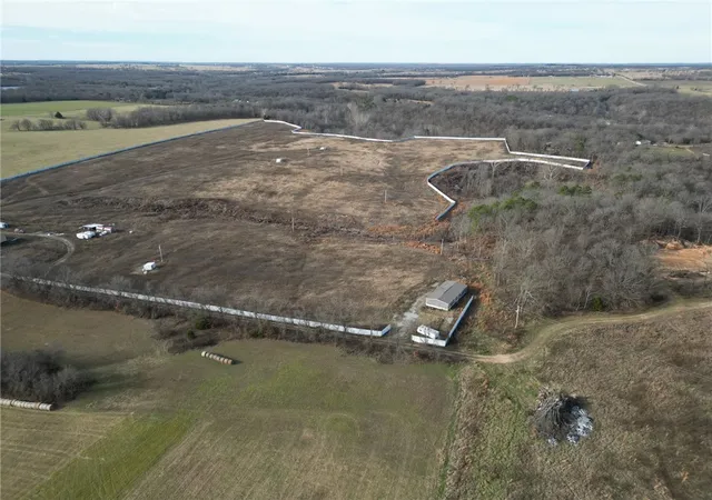 3rd image of S 655 Rd, Colcord, OK 74338 | MLS# 1330142