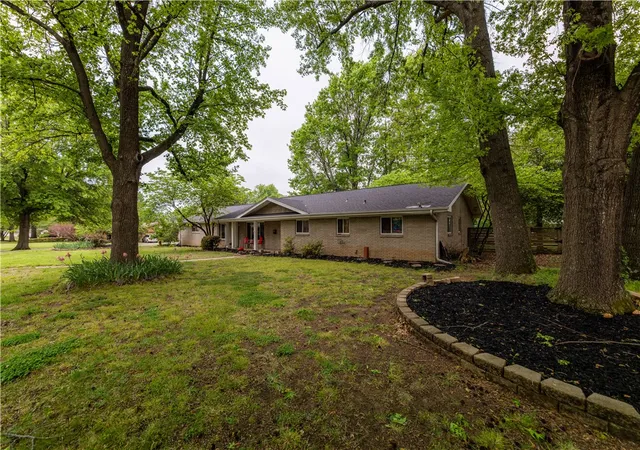 1st image of 1106 Ranch Dr, Springdale, AR 72762 | MLS# 1330642