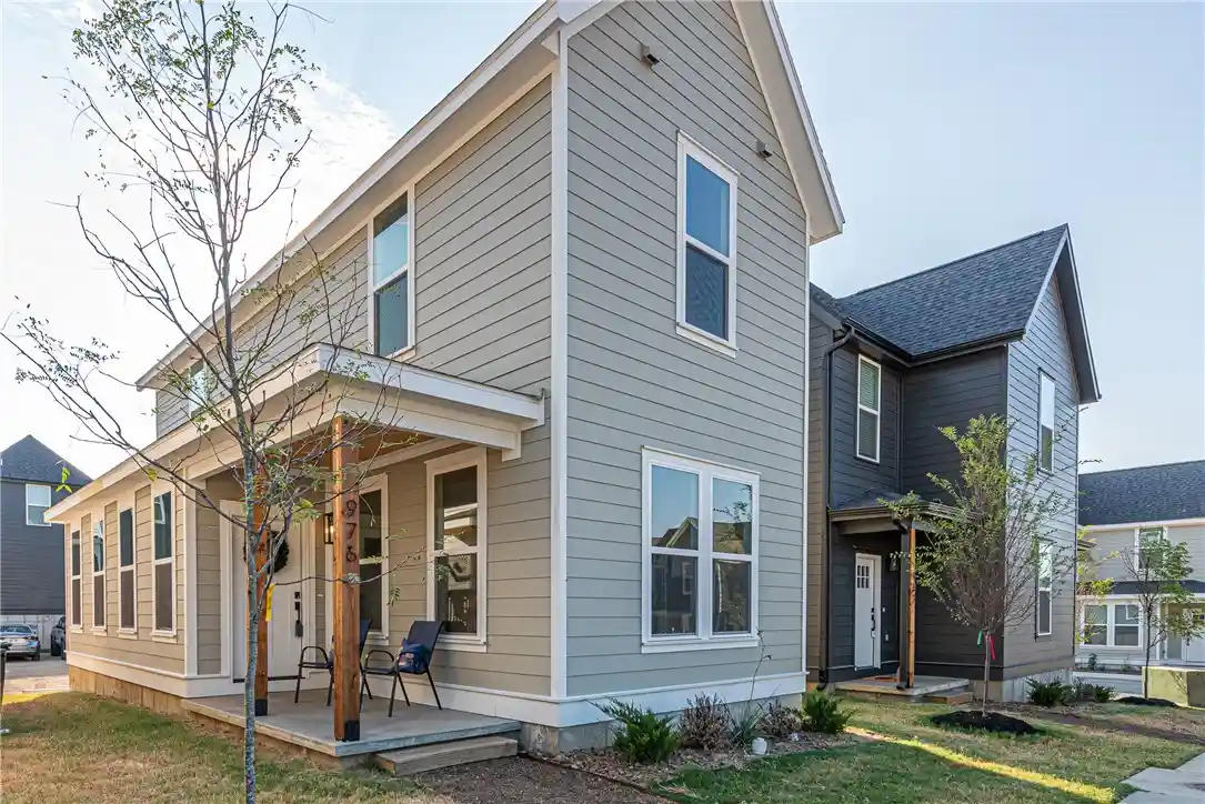Photo 1 of Single family home for sale at 976 S Laramie Hts, Fayetteville, AR 72704 | MLS# 1331125 | Listing updated on 2026-10-29