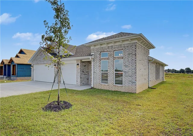 2nd image of 814 Amarone Rd, Springdale, AR 72762 | MLS# 1331133