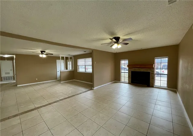 Photo 4 of Single family home for sale at 2101 Jean St, Springdale, AR 72762 | MLS# 1330906 | Listing updated on 2026-06-05