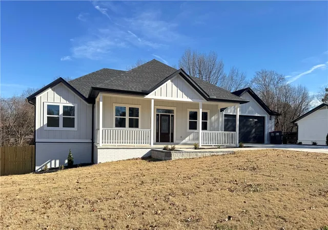 Photo 4 of Single family home for sale at 1405 Overo Cir, Springdale, AR 72762 | MLS# 1331270 | Listing updated on 2026-05-02