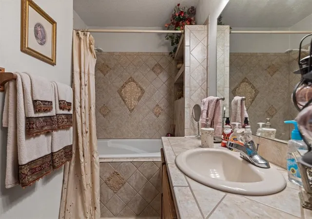 2nd image of 508 E Spruce St, Rogers, AR 72756 | MLS# 1330274