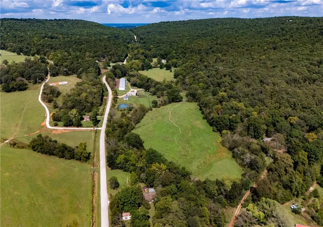 5th image of 16380 N Cove Creek Rd, Prairie Grove, AR 72753 | MLS# 1332123