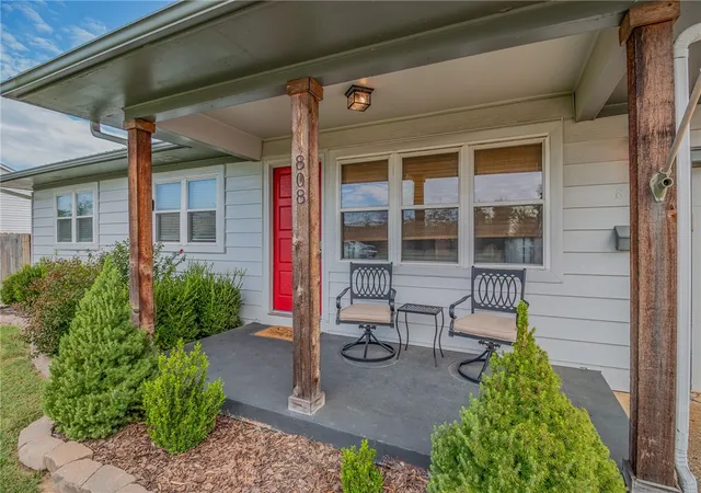 Photo 1 of Single family home for sale at 808 Nw 8th Street, Bentonville, AR 72712 | MLS# 1331337 | Listing updated on 2026-07-16