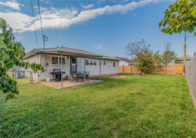 Photo 27 of Single family home for sale at 808 Nw 8th Street, Bentonville, AR 72712 | MLS# 1331337 | Listing updated on 2026-07-16
