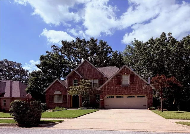 2nd image of 2712 Taylor Dr, Harrison, AR 72601 | MLS# 1332280