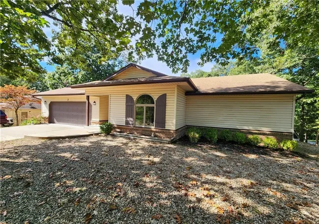 Homes for sale in Bella Vista, AR | 7 Cherhill Dr, Bella Vista, AR 72714 | MLS# 1332310