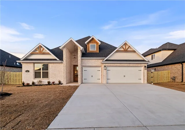 2nd image of 1330 Tiffany St, Centerton, AR 72719 | MLS# 1331525
