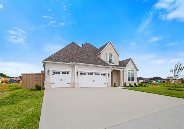 3rd image of 3000 Courtyard St, Springdale, AR 72762 | MLS# 1332496