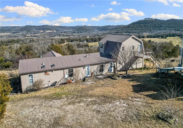 3rd image of 3356 County Road 425, Berryville, AR 72616 | MLS# 1332407