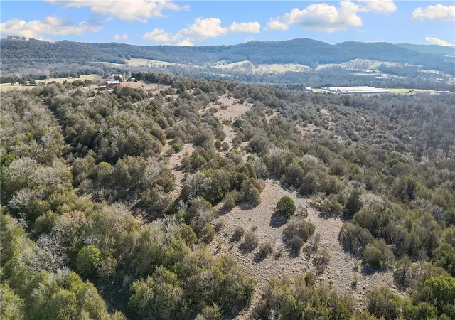 Homes for sale in Berryville, AR | 3356 County Road 425, Berryville, AR 72616 | MLS# 1332407