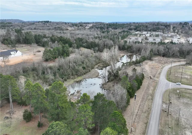Photo 4 of House for sale at 415 Darby Ln, Russellville, AR 72802 | MLS# 1332660 | Listing updated on 2026-01-12