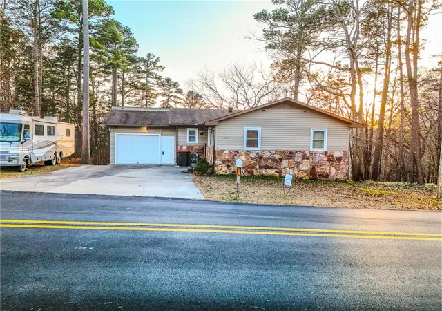 Homes for sale in Rogers, AR | 16249 Hickory Dr, Rogers, AR 72756 | MLS# 1332605
